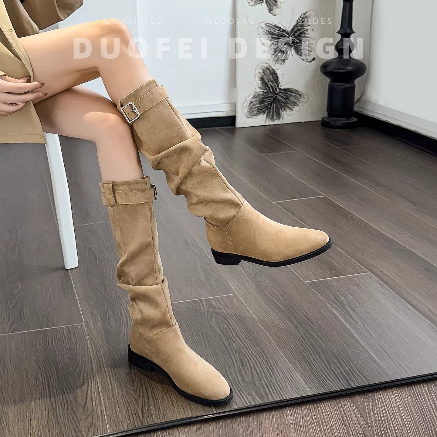 堆堆靴高筒靴子女秋冬复古褶皱扣带粗跟骑士靴显瘦不过膝平底长靴